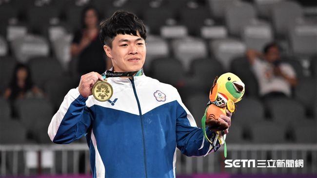 亞運體操「吊環王子」陳智郁拿下銅牌。（圖／記者王怡翔攝）