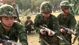 當兵「男孩變男人」！團隊合作拋自尊
