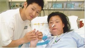 日本,電影,失憶,8年越しの花嫁,結婚　圖／翻攝自YouTube