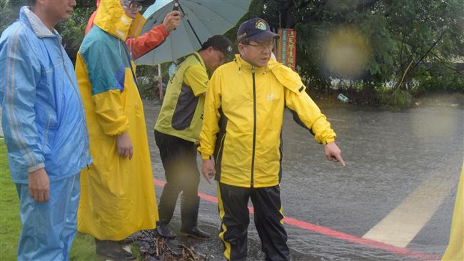 屏東豪雨正常上班課！民眾怒轟縣長⋯