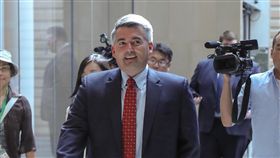 蔡總統會晤美參議員賈德納（2）總統蔡英文出訪友邦巴拉圭和貝里斯，去程過境美國洛杉磯，14日在下榻飯店與美國聯邦參議院外交委員會亞太小組主席賈德納（Cory Gardner）（圖）會面，會前賈德納接受媒體訪問。中央社記者裴禛洛杉磯攝  107年8月14日