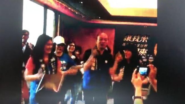 韓國瑜關心造勢忽略災情　連網友也怒