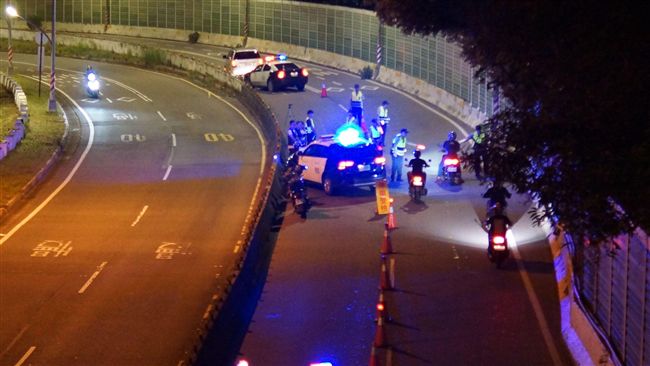 遏止改裝車擾人　土城警加強取締攔查