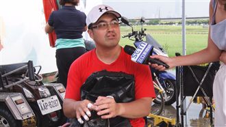 天生雙腿沒有骨頭　他：殘疾是禮物