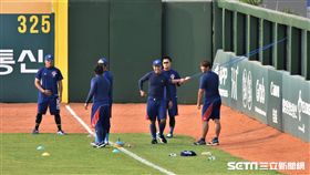 亞運中華棒球隊練球。（圖／記者王怡翔攝）