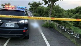 台南,無名屍,名片,家屬（圖／翻攝畫面）
