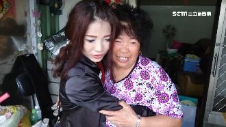 怕媽餓肚子！北漂女兒回東石老家送餐