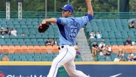 悍將新洋投喬登初登板取勝。（圖／翻攝自富邦悍將棒球隊臉書）