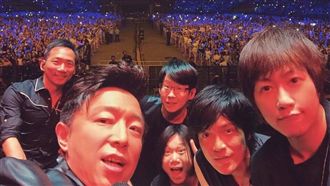 阿信突幫慶生！黃渤嚇傻洩童年夢想