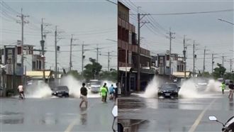 故意開積水處噴路人？驚見阿伯被淹沒