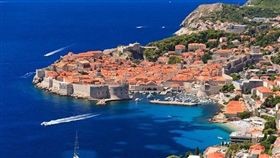 16湖國家公園被譽為「歐洲的九寨溝」（圖/業者提供）