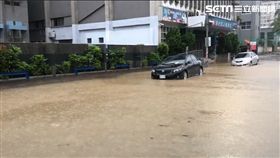 高雄鼓山一路鼓山區淹水（圖／翻攝畫面）