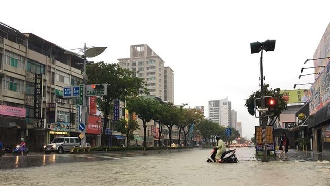 讓員工風雨中外送　最高可罰30萬元