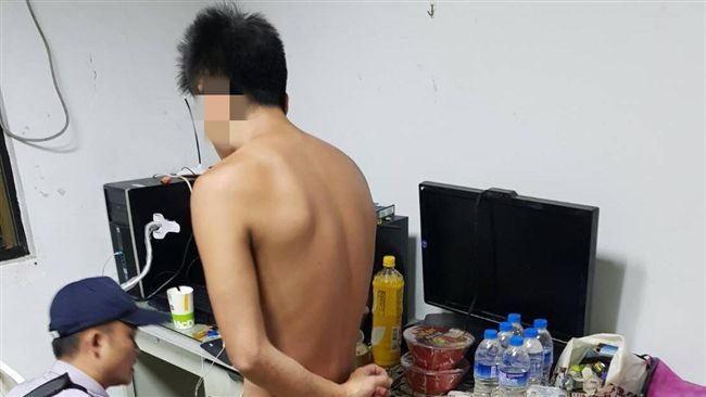 套房飄出毒味　警逮2毒蟲7條通