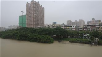 開上國道才知停班課！民：該被表揚？