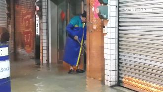 高雄深夜大雨釀災　居民喊：哪敢睡覺