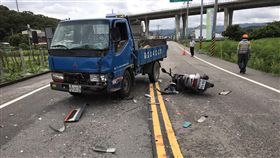 車禍,母女檔,貨車,苗栗（翻攝畫面）