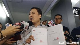 副市長陳景峻記者會回應台北燈節施壓廠商一事 
 