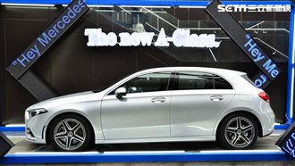 影／入門卻不陽春　賓士新款小車發表