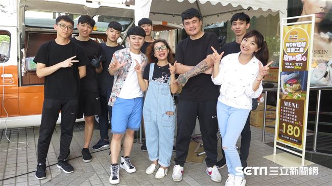 錯過再等一年！這台漢堡車環島做公益