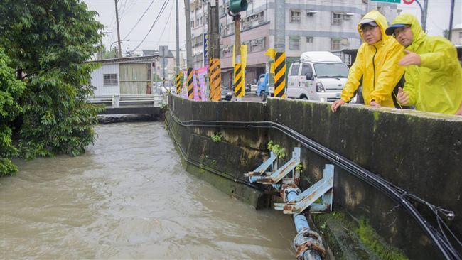 29日正常上班課⋯潘孟安又被縣民罵