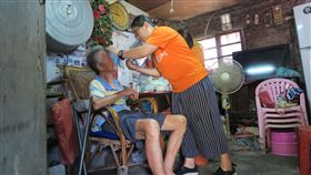 獨居老人住老屋　盼有不漏水棲身處