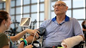 ▲李頓仍須經歷多次療程。（圖／翻攝自《波士頓先鋒報》推特）