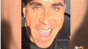 大叔靠約會網站騙吃騙喝，吃超奢華遭控重罪，恐面臨13年徒刑。（圖／翻攝straitstimes）