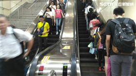 台北,捷運,明德站,手扶梯,跌倒,撞傷,過失致死（示意圖／翻攝畫面）