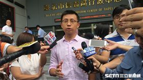 呱吉邱威傑登記參選台北市議員 盧冠妃攝