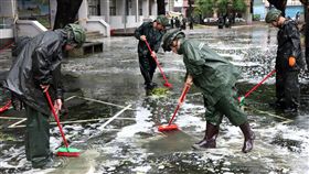 高雄確保開學校園安全　國軍協助清理