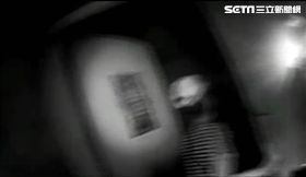 瘖啞老嫗無車搭　暖警協助送回家／警方提供
