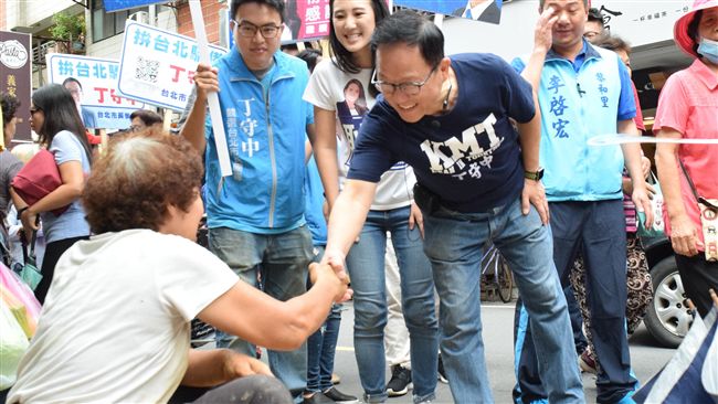 泰簽不漲了！丁守中諷：他怎麼下台？