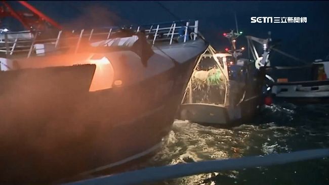 爭搶扇貝「英法大戰」　兩國漁船惡鬥