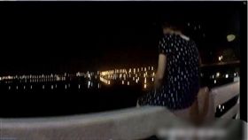 新北市,三重,忠孝橋,跳水,泣坐,輕生,分手,裁員