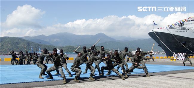 海軍陸戰隊綜合格鬥操演。（記者邱榮吉/攝影）