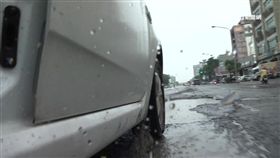 淹水天堂路,天堂路,豪雨,坑洞