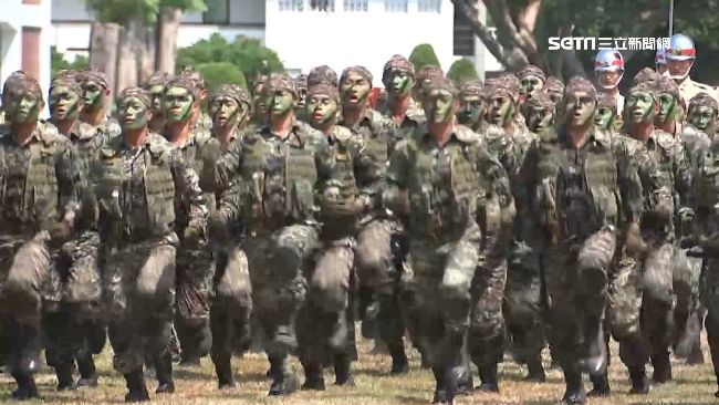 國軍女友曝辛酸　一句我想你逼哭萬人