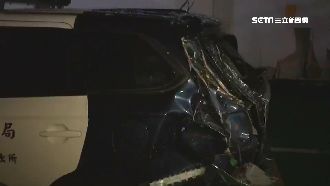槽車連環撞警車遭夾擊　3員警挫傷