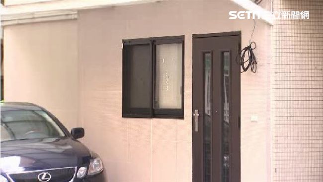 楊偉中住家氣氛凝重　鄰居聞噩耗說…