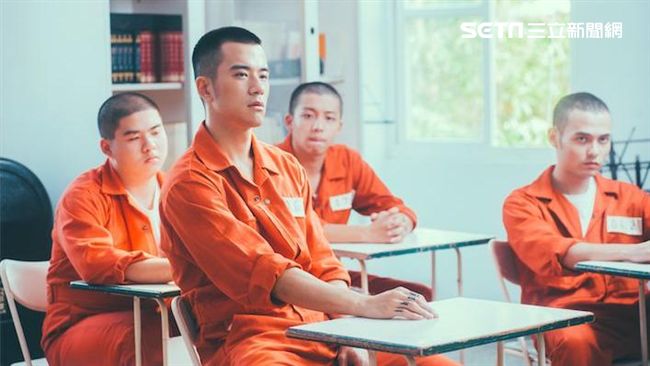 窒息式RAP太崩潰！JR險精神分裂