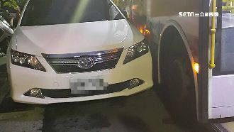 公車2日同地連撞！司機疑患帕金森症