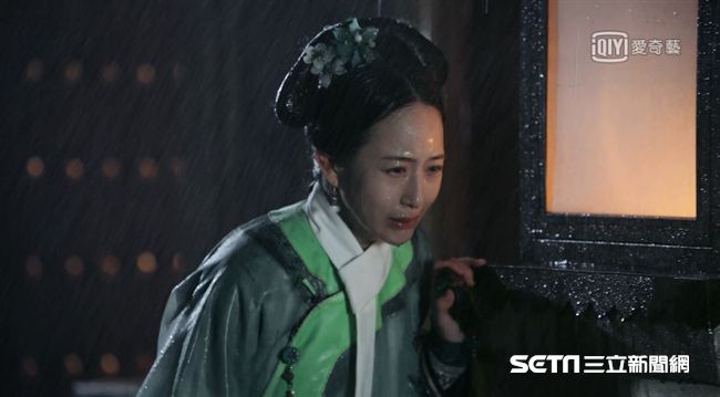《如懿》海蘭淋雨頓悟！張鈞甯吐辛酸