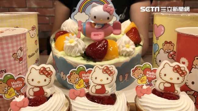 攻中秋！85˚C推禮盒揪凱蒂貓助陣