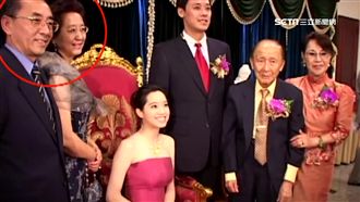 賞識楊偉中才氣　岳父結婚禮贈百萬鑽