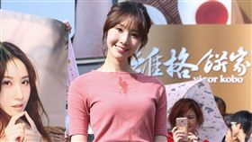 感佩憨兒對自我人生努力的態度  古曜威與程茉聯袂幫憨兒賣餅做公益[20180902台北訊]