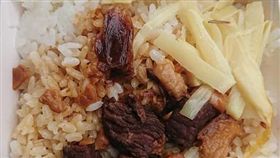 蟑螂,油蔥頭,滷肉飯,爆廢公社　圖／翻攝自臉書爆廢公社