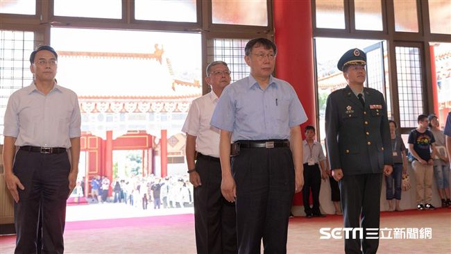 貶損不應該！柯：對軍人要表達敬意