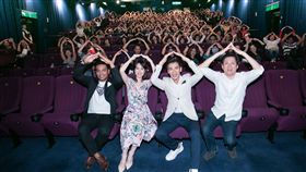 小薰（黃瀞怡）、蘇達、何林駿及撒基努《山的那一邊》
圖／華映娛樂提供