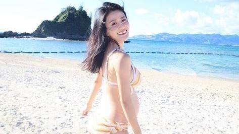 公廁戰富少！野砲女星險遭爸驗處女身
